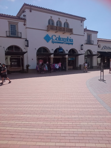 Sportswear Store «Columbia Sportswear Outlet Store», reviews and photos, 101 W Avenida Vista Hermosa #162, San Clemente, CA 92672, USA