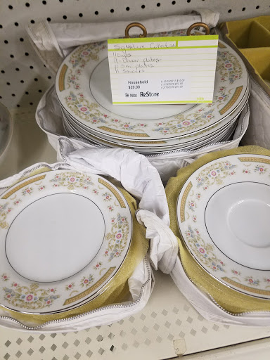 Building Materials Store «ReStore Fox Valley Habitat for Humanity», reviews and photos, 4100 Fox Valley Center Dr, Aurora, IL 60504, USA