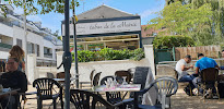 Atmosphère du Restaurant Tabac de la mairie Bures sur Yvette - n°1