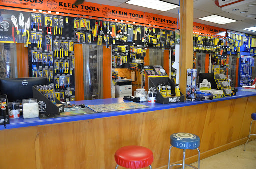 Plumbing Supply Store «Discount Plumbing & Electric», reviews and photos, 1508 Nashville Hwy, Columbia, TN 38401, USA