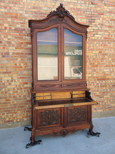 Antique Furniture Store «Lots of Furniture Antiques Warehouse», reviews and photos, 910 N Riverfront Blvd, Dallas, TX 75207, USA