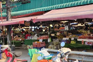Doi Muser market image