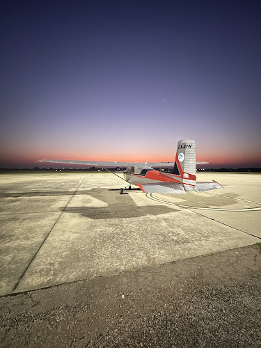 Aero Club Del Uruguay - Escuela