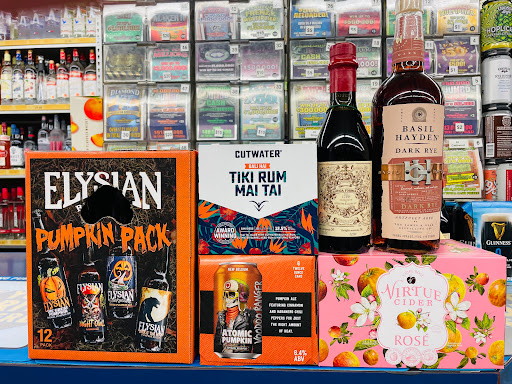 Liquor Store «Main Street Liquor», reviews and photos, 243 E 14 Mile Rd, Clawson, MI 48017, USA
