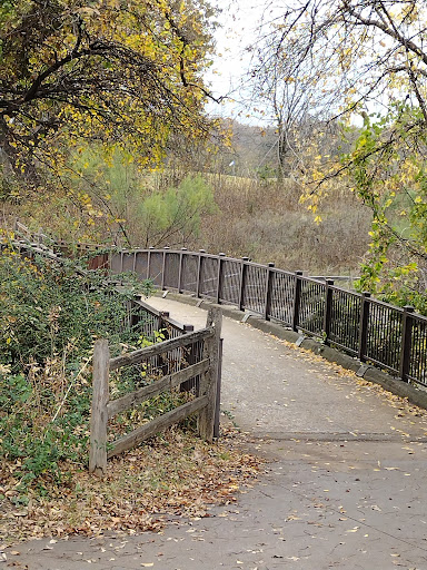 Golf Course «Lake Arlington Golf Course», reviews and photos, 1516 W Green Oaks Blvd, Arlington, TX 76013, USA