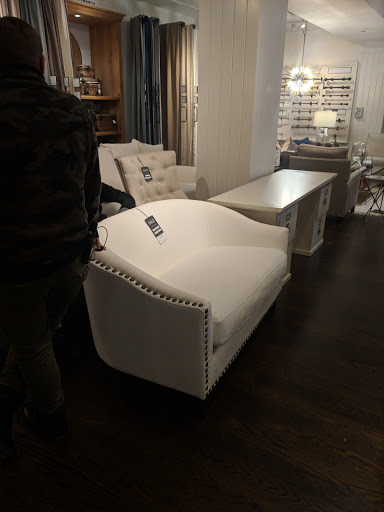 Shopping Mall «North & Sheffield Commons», reviews and photos, 1000 W North Ave, Chicago, IL 60642, USA