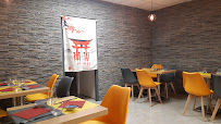 Atmosphère du Restaurant japonais GOLD & ROLL'S à Villefranche-sur-Saône - n°2