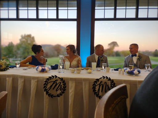 Country Club «La Crosse Country Club», reviews and photos, 300 Marcou Rd, Onalaska, WI 54650, USA