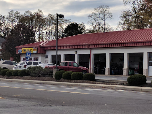 Auto Parts Store «Advance Auto Parts», reviews and photos, 833 W Trenton Ave, Morrisville, PA 19067, USA