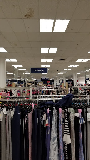 Department Store «Marshalls», reviews and photos, 795 Montauk Hwy, West Babylon, NY 11704, USA