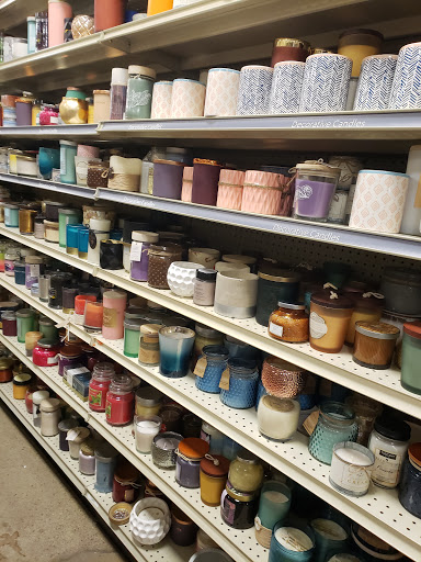 Home Goods Store «At Home», reviews and photos, 1325 N Meacham Rd, Schaumburg, IL 60173, USA