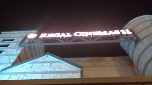 Movie Theater «Regal Fossil Creek 11», reviews and photos, 6100 N Fwy Service Rd E, Fort Worth, TX 76137, USA