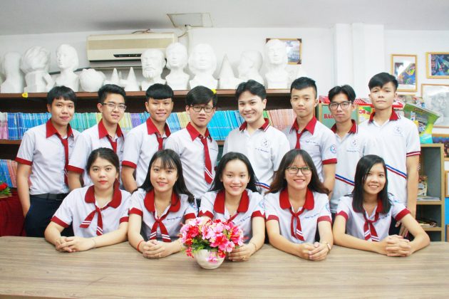 Trường THPT Nhân Việt