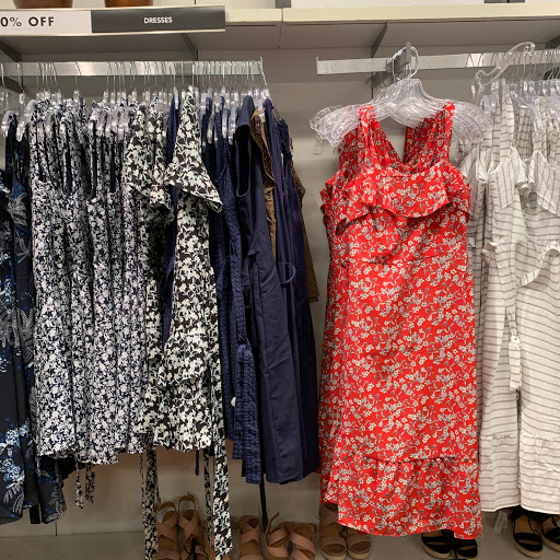 Clothing Store «Banana Republic», reviews and photos, 820 W Stacy Rd, Allen, TX 75013, USA