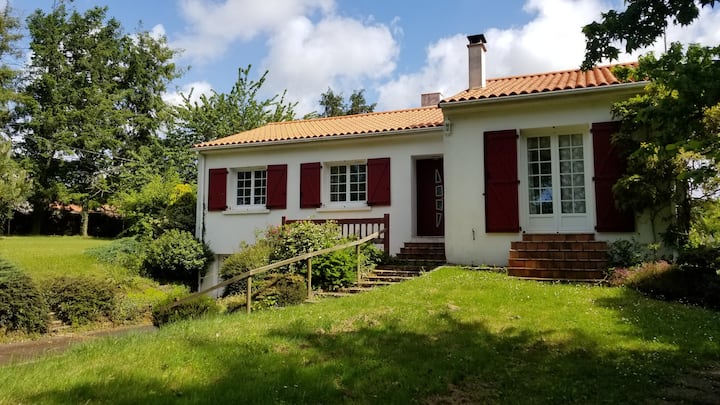 Villa La Richard à Saint-Julien-des-Landes (Vendée 85)