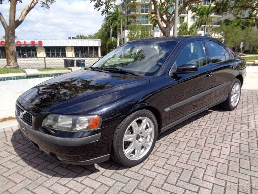 Used Car Dealer «Rolling Wheels Inc», reviews and photos, 125 E Sunrise Blvd, Fort Lauderdale, FL 33304, USA