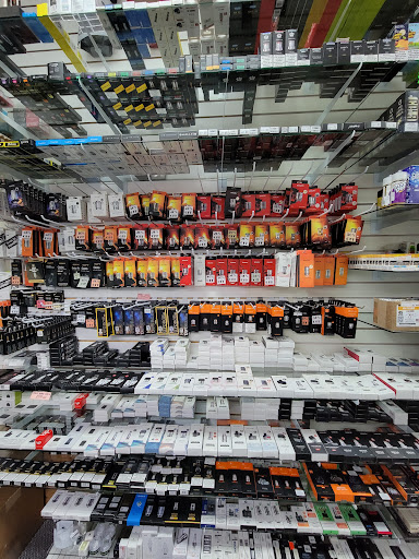 Tobacco Shop «Habits Vape & Smoke shop», reviews and photos, 8391 Folsom Blvd, Sacramento, CA 95826, USA