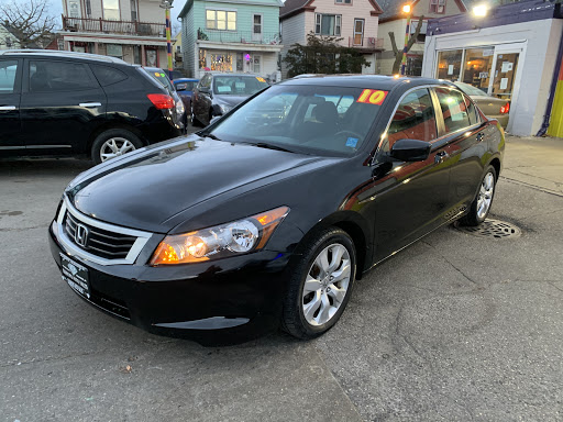 Used Car Dealer «DIAMOND AUTO SALES AND SERVICES 2016», reviews and photos, 1801 W Forest Home Ave, Milwaukee, WI 53204, USA