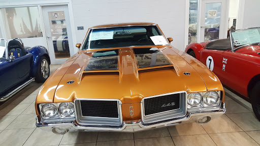 Car Dealer «Baltria Vintage Auto Gallery», reviews and photos, 4200 E Main St, St Charles, IL 60174, USA