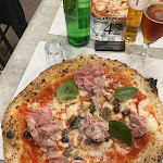 Photo n°1 de l'avis de Luca.a fait le 12/04/2024 à 20:30 sur le  L’Antica Pizzeria da Michele à Bari