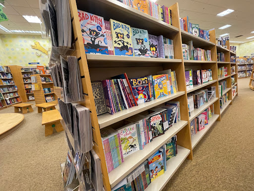 Book Store «Barnes & Noble», reviews and photos, 5101 Main St, Williamsburg, VA 23188, USA