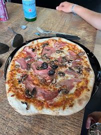 Plats et boissons du Pizzeria Pizzayoloo à Vendeuvre-sur-Barse - n°16