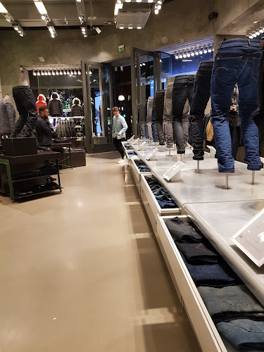 Comments and reviews of G-Star RAW Store
