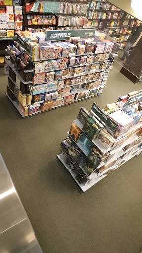 Book Store «Barnes & Noble», reviews and photos, 102 Dorset St, South Burlington, VT 05403, USA