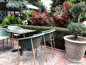 Gardens retro bar&café