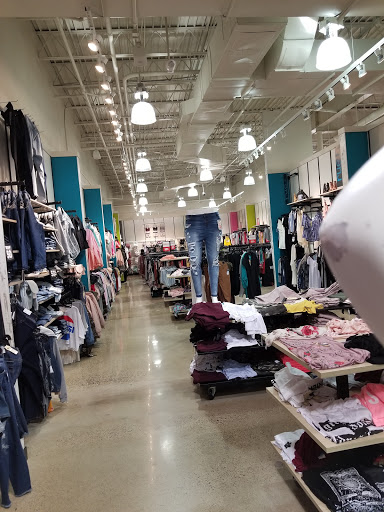 Clothing Store «rue21», reviews and photos, 388 Northtown Dr, Blaine, MN 55434, USA