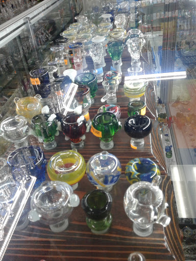 Tobacco Shop «Waves Smoke & Vapes», reviews and photos, 6740 E University Dr #103, Mesa, AZ 85205, USA