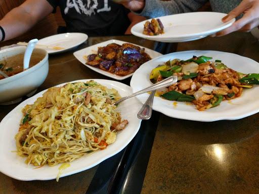 Shopping Mall «Gateway Shopping Center», reviews and photos, 221 E Swedesford Rd, Wayne, PA 19087, USA