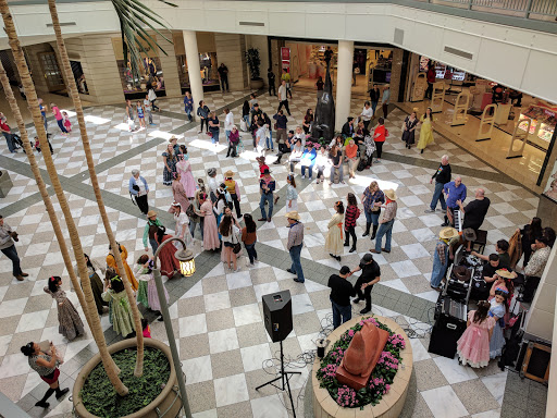 Shopping Mall «Hillsdale Shopping Center», reviews and photos, 60 E 31st Ave, San Mateo, CA 94403, USA