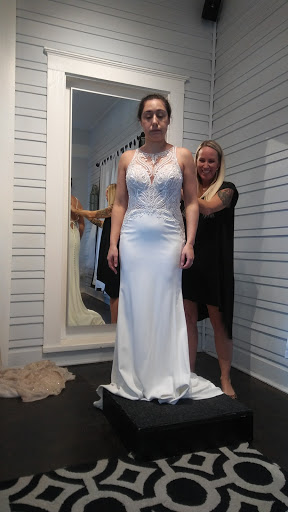 Bridal Shop «Blush Bridal Lounge», reviews and photos, 1815 W 35th St, Austin, TX 78703, USA