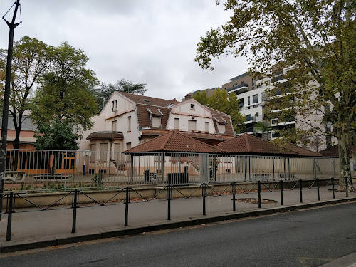 Ecole élémentaire Paul Emile Victor à Lyon