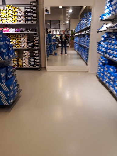 adidas Outlet Store Vantaa