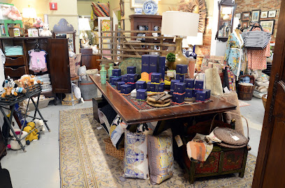Tammy Eddy Antiques and Interiors