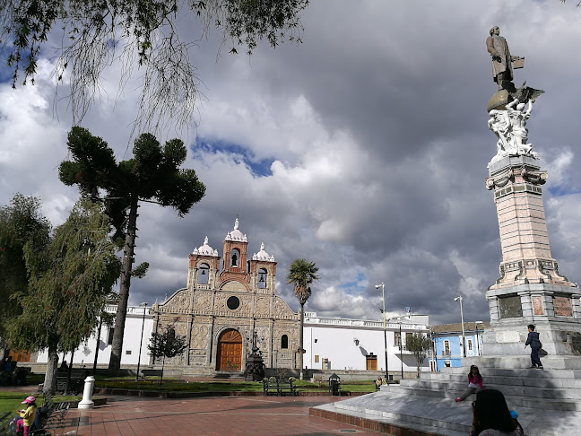 Opiniones de Catedral de San Pedro de Riobamba en Riobamba - Arquitecto