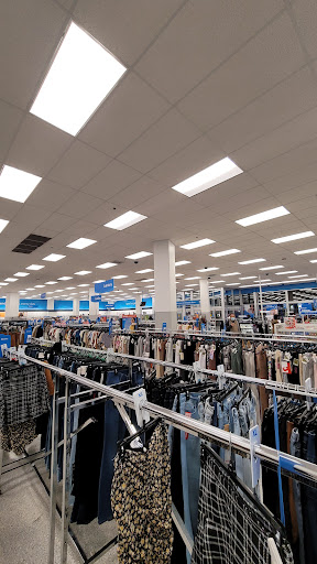 Clothing Store «Ross Dress for Less», reviews and photos, 911 Old York Rd, Jenkintown, PA 19046, USA