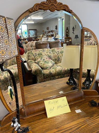 Thrift Store «New 2 You», reviews and photos, 18230 Torrence Ave, Lansing, IL 60438, USA