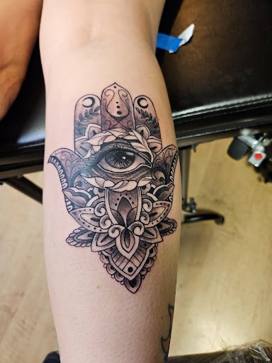 Explore small jeep tattoo ideas, creative tattoo ideas in Nashua, available at Glass St Tattoo