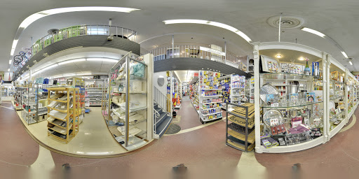 Hardware Store «Miami Home Centers, Benjamin Moore Paint Center, Miami Beach», reviews and photos, 545 Arthur Godfrey Rd, Miami Beach, FL 33140, USA