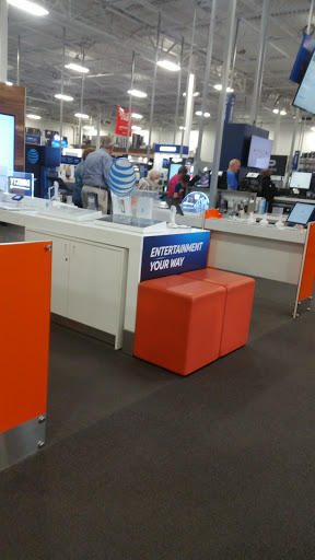 Electronics Store «Best Buy», reviews and photos, 2288 E Williams Field Rd, Gilbert, AZ 85295, USA