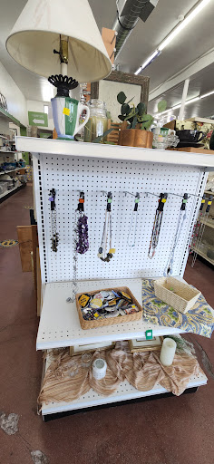 Thrift Store «L.A. Road Thrift Store», reviews and photos, 3516 N Eagle Rock Blvd, Los Angeles, CA 90065, USA