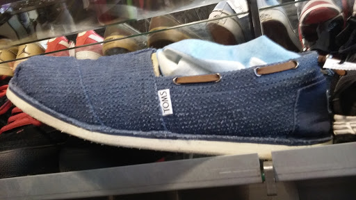 Clothing Store «Uptown Cheapskate», reviews and photos, 8436 Denton Hwy #206, Watauga, TX 76148, USA