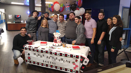 Bowling Alley «Lane 8 Bowling Center», reviews and photos, 124 Wainwright Dr, Brooklyn, NY 11252, USA