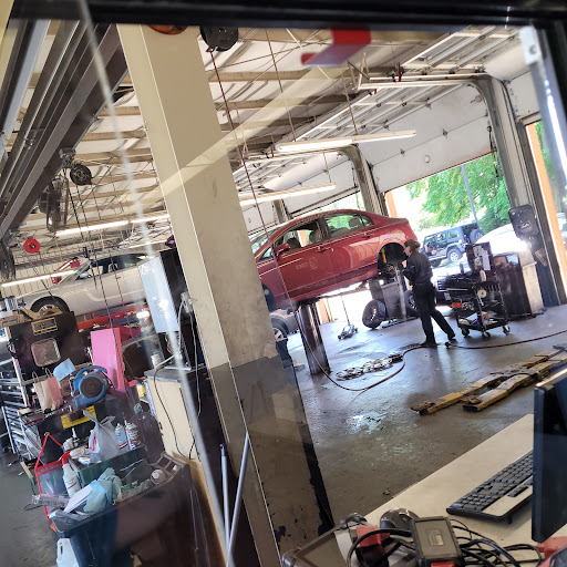 Tire Shop «Firestone Complete Auto Care», reviews and photos, 13815 Warwick Blvd, Newport News, VA 23602, USA