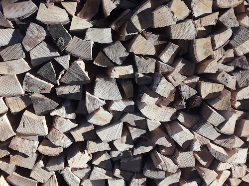 Magasin de bois de chauffage 1001 stères Viterbe