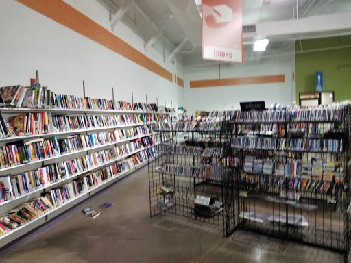 Thrift Store «Country Club & Southern Goodwill Retail Store & Donation Center», reviews and photos, 1046 S Country Club Dr, Mesa, AZ 85210, USA