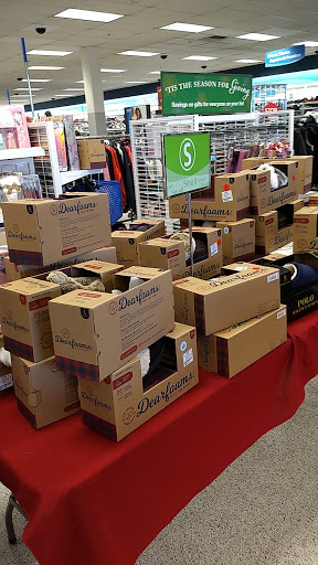 Clothing Store «Ross Dress for Less», reviews and photos, 4032 Grand Ave, Chino, CA 91710, USA